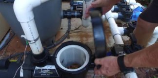 How to clean a pool pump strainer