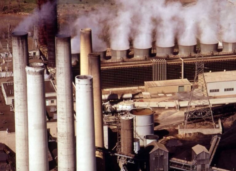 Zimbabwe feeds new 300 MW coal-fired plant into grid