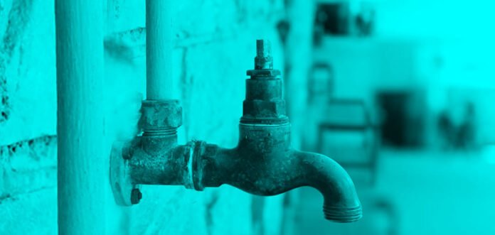 South Africa's largest city grapples with unprecedented water crisis South Africa's largest city grapples with unprecedented water crisis