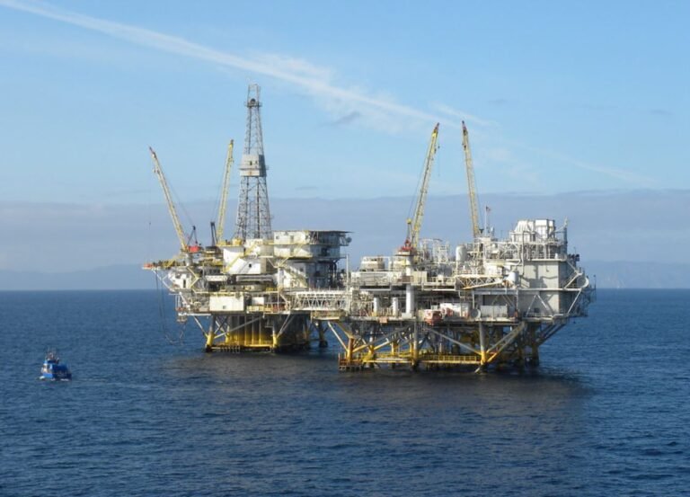 Algeria moves closer to landmark shale gas deals with Exxon, Chevron